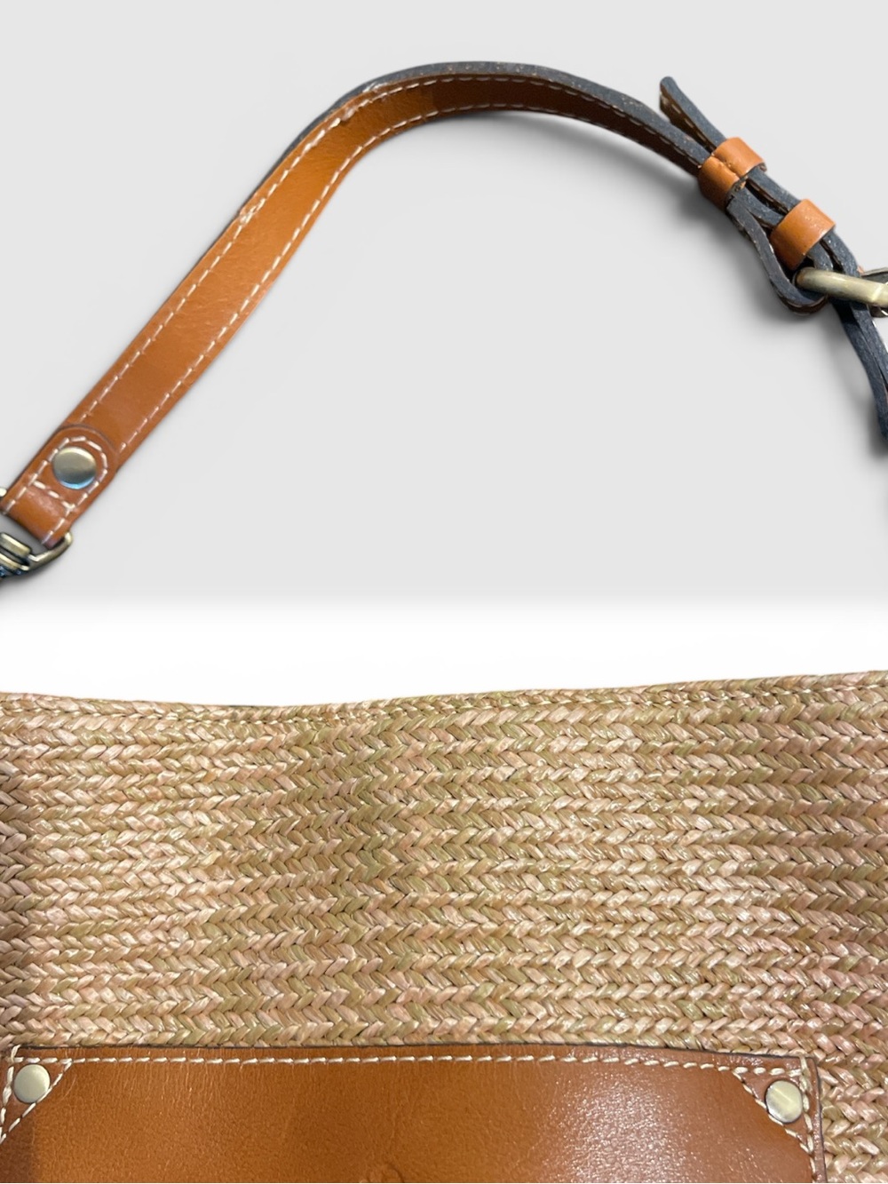 Patricia Nash Natural Straw Purse with Brown Leather Accent - Picture 3 of 7